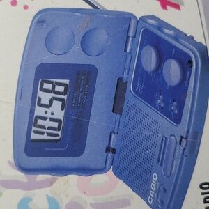 Casio AM/FM radio alarm clock